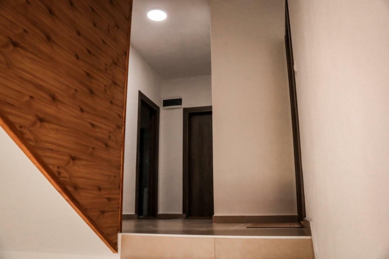 Apartment Srecko *