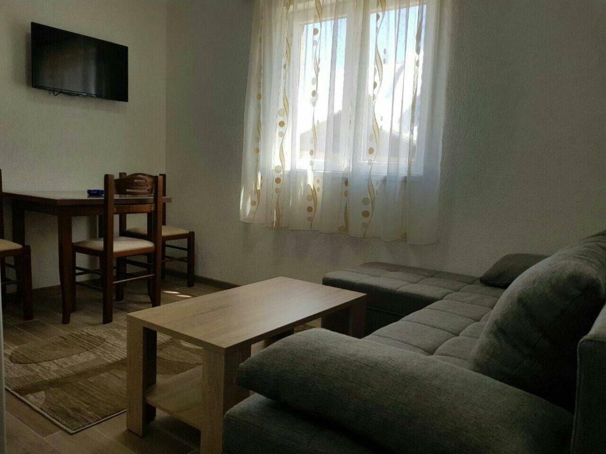 Srecko Apartman